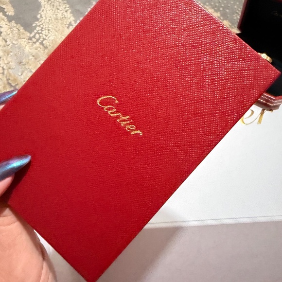 EUC AUTHENTIC CARTIER LOVE RING SMALL MODEL- 1 diamond 8 3/4 - Picture 5 of 16